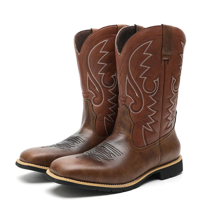 "Miesten korkeat cowboy-saappaat, retrotyylinen nahka, brodeeraus, ruskea sävy, leveä kärki, ajaton look"