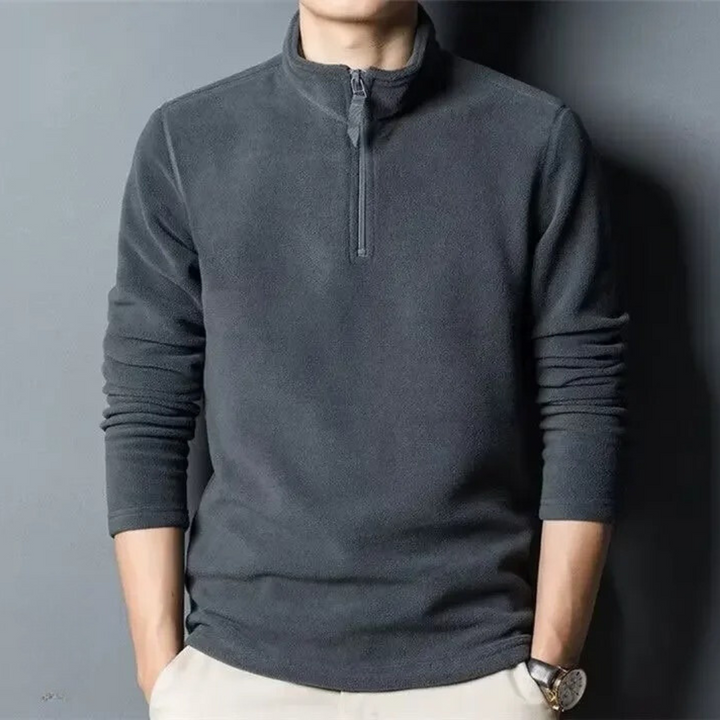 Miesten lämmin fleece soft shell -takki, hengittävä, moderni muotoilu, vetoketjullinen kaulus, tummansininen sävy.