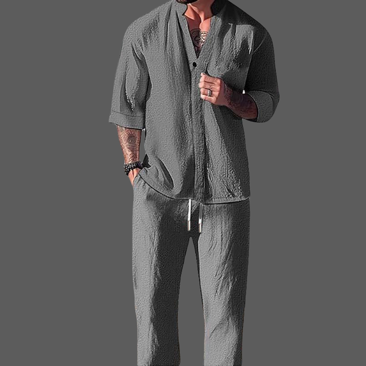 "Miesten loungewear-setti, V-kaula-aukko, puuvilla-pellavasekoite, pitkähihaiset paidat ja suorat housut joustavalla vyötäröl