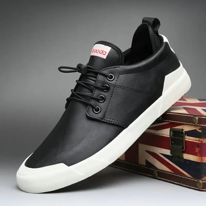 Herre minimalistiske slip-on sneakers, enkelt design, afslappet og sporty stil, nemme at tage på