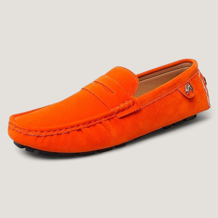 Miesten mokkasiinit hengittävällä kankaalla, pyöreä kärki, ergonominen mukavuus ja tyylikäs design.
