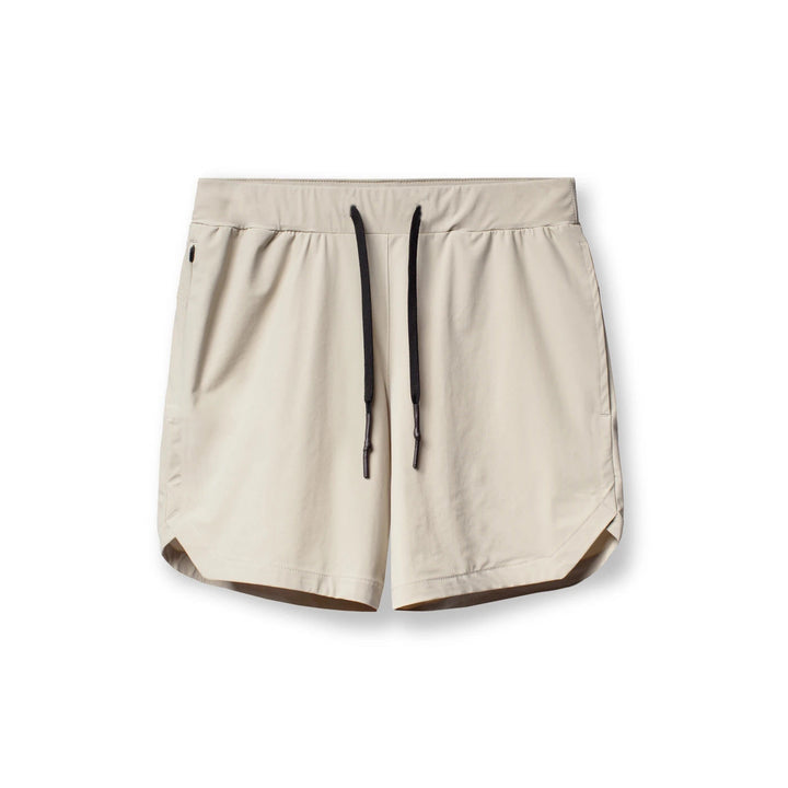 Herre hurtigttørrende sportsshorts, let ensfarvet design, elastisk linning, perfekt til træning.
