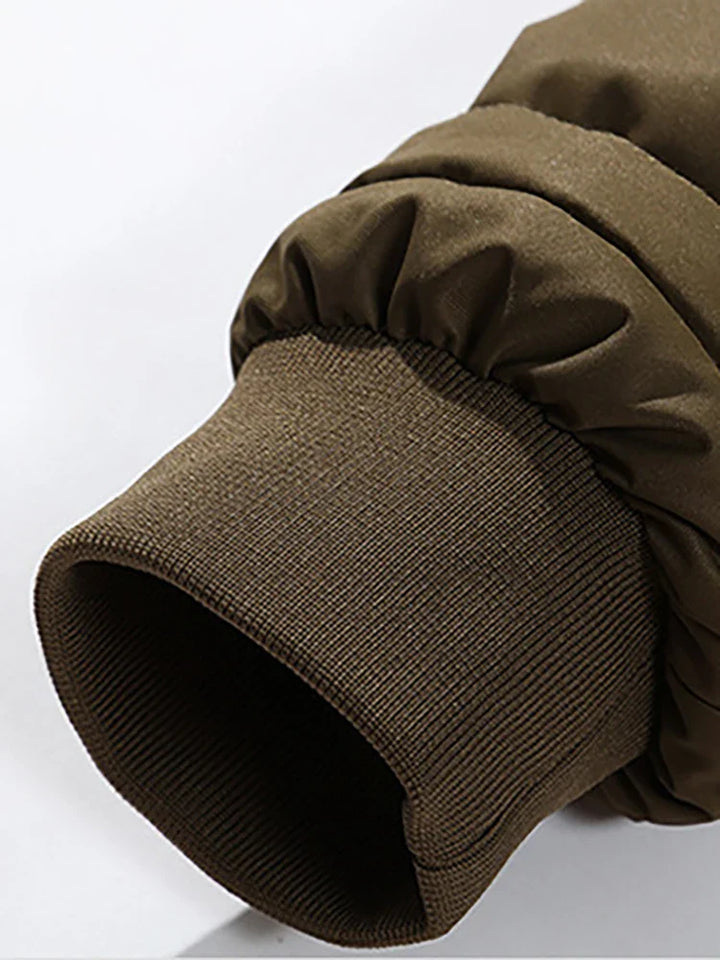 Mænds lange vinterfrakke med vaskebjørnskrave, moderigtigt design, varme forlommer, tidløst look