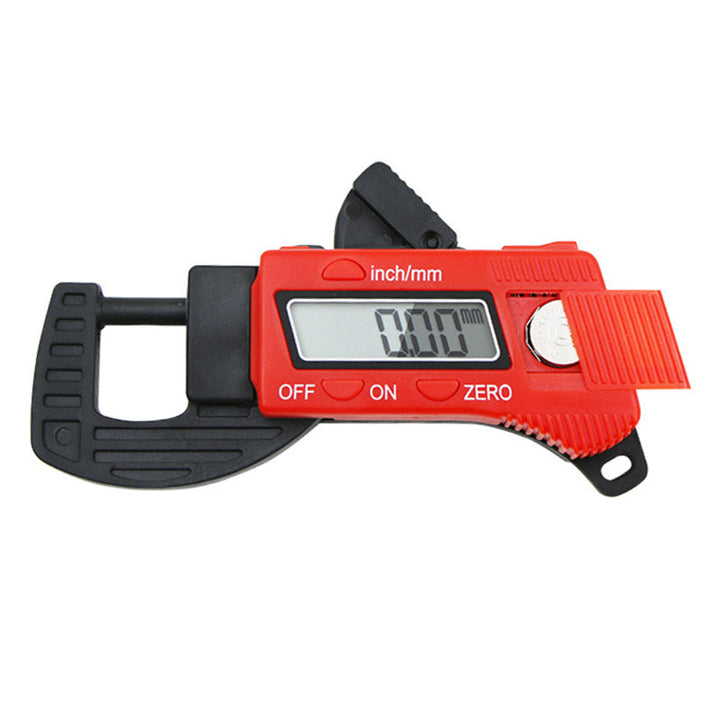 Mænds digitale mikrometer i rød og blå, med stort LCD-display, præcis måling og holdbar konstruktion.