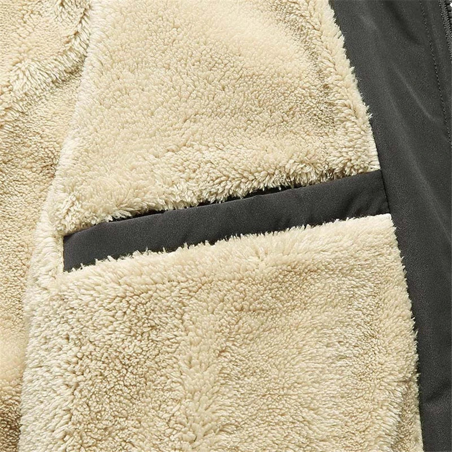 Herre afslappet tyk fleece vinterjakke. Tyk fleecefor, khaki. Velegnet til vinterudendørs brug og afslappet stil.