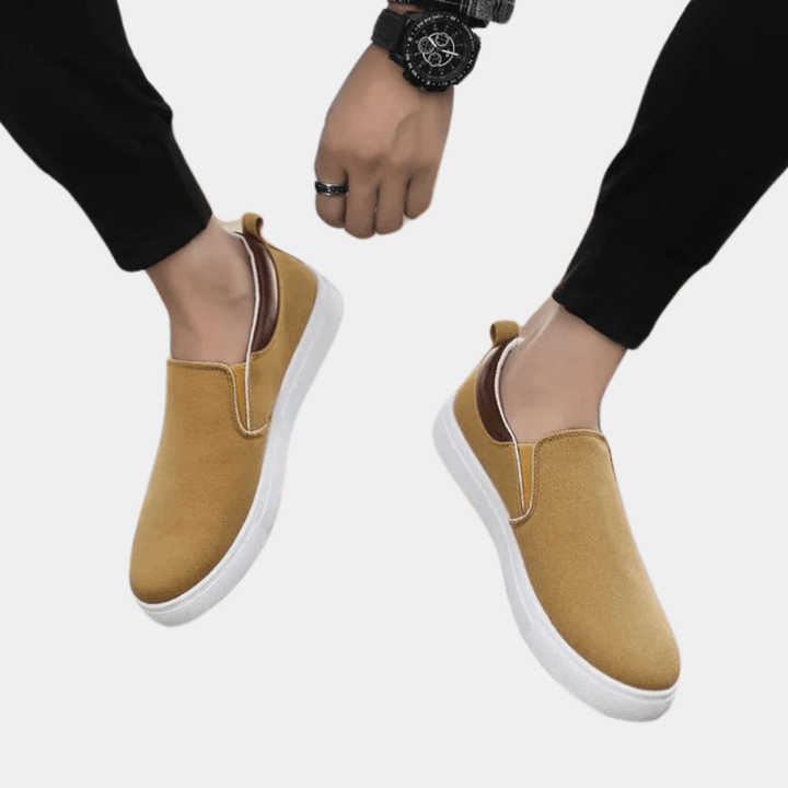 Herre komfortable slip-on sko, blå, letvægtskonstruktion, uden snørebånd, velegnet til hverdagsbrug og afslappede outfits.