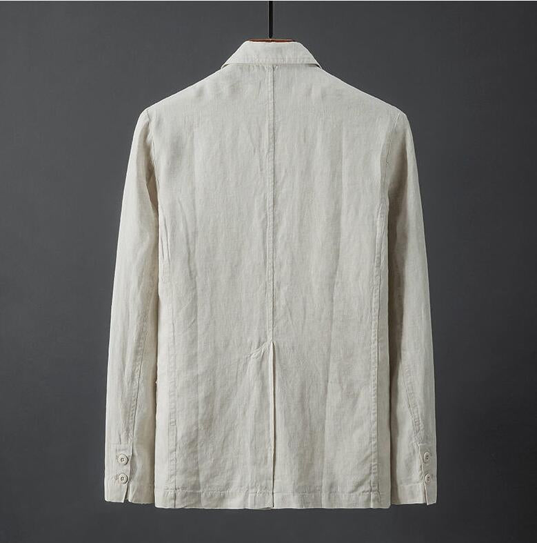 Miesten slim fit liituraitablazer pellavasta, kapea leikkaus, hengittävä materiaali, tyylikäs käännetty kaulus.