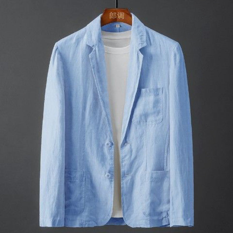 Miesten slim fit liituraitablazer pellavasta, kapea leikkaus, hengittävä materiaali, tyylikäs käännetty kaulus.
