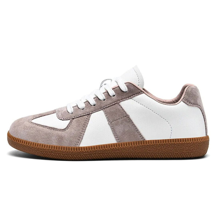 "Miesten sneakerit nahasta ja sametista, moderniin tyyliin, pehmustetulla sisäpohjalla ja kestävällä kumipohjalla."