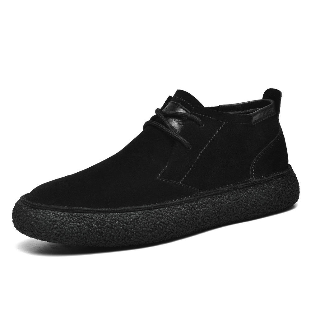 Miesten tyylikkäät keskitason loafersit nyörityksellä, kohotettu siluetti ja kestävä grippipohja, edestä katsottuna.