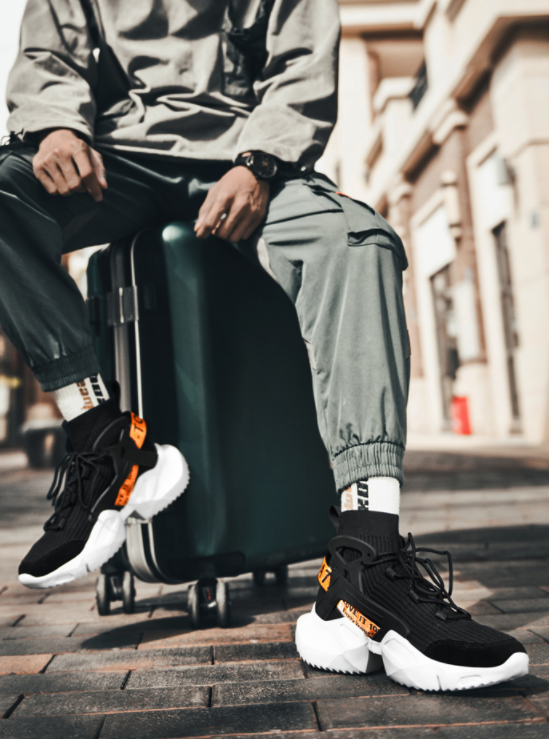 Herre sneakers - stilfulde og åndbare, perfekt til hverdagsbrug og sport.