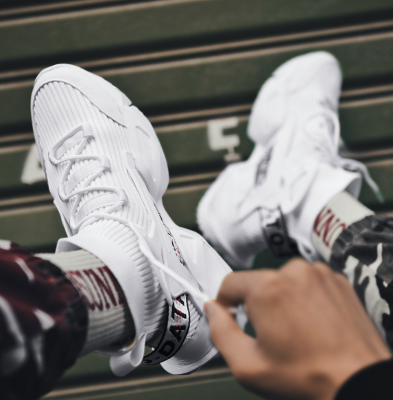 Herre sneakers - stilfulde og åndbare, perfekt til hverdagsbrug og sport.