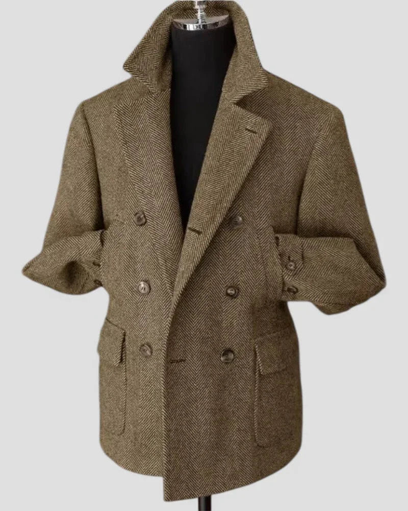 Mænds stilfulde dobbeltknappede blazer i uldblanding, moderne design og sofistikerede detaljer, fotograferet forfra.