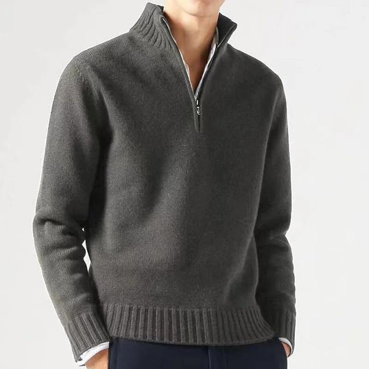 "Miesten tyylikäs turtleneck-neulepaita, pehmeä yksivärinen neulos, klassinen tyyli, pitkä hiha, sopii kerrostettavaksi."