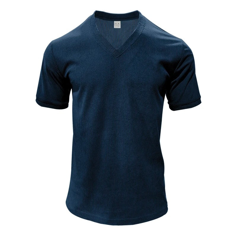 "Miesten vakosamettinen slim fit V-kaula-t-paita, pehmeä vakosamettikangas, tyylikäs muotoilu, lyhythihainen malli."