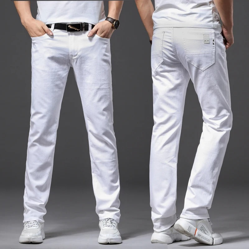 Miesten valkoiset slim fit -farkut, moderni tyyli, pehmeä ja joustava materiaali, täydellinen istuvuus.