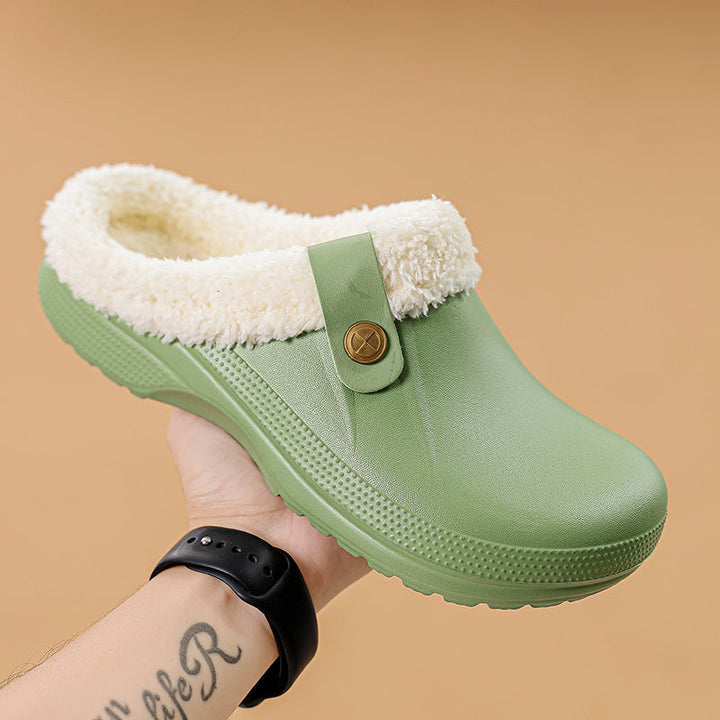 "Miesten vedenpitävät talvikengät turkisvuorella, ruskeat, kestävät, pehmeä vuori, liukumaton pohja, erityisesti talveen."