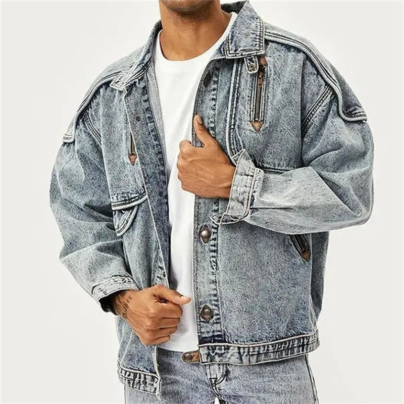 Herre vintage klassisk denimjakke, tidløs blå, afslappet pasform, med detaljerede syninger.