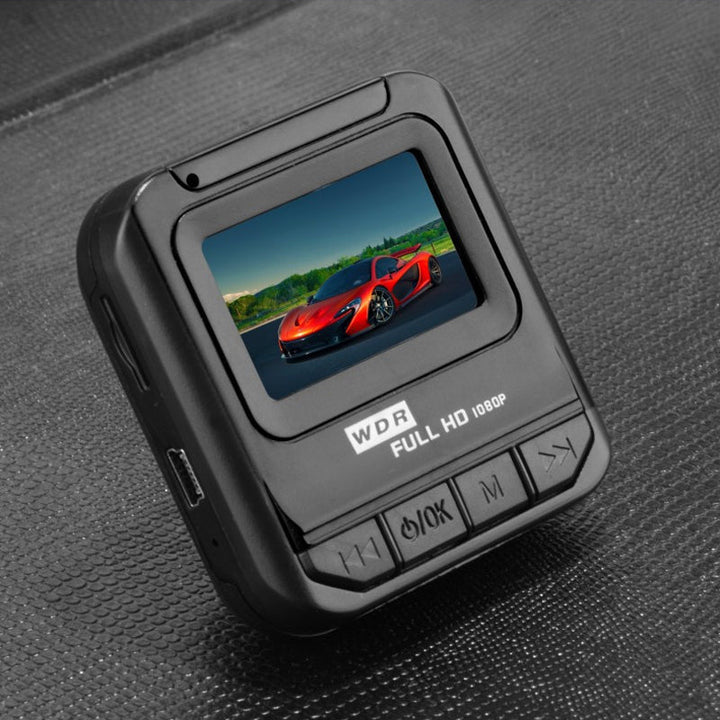 Mini sort dashcam, kompakt design, HD-videooptagelse og IR-natteoptagelse, passer til alle køretøjer.