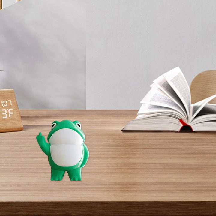 Moderne minimalistisk frødekoration til hjemmet, harpiksfigur af miljøvenligt materiale, simpelt design.