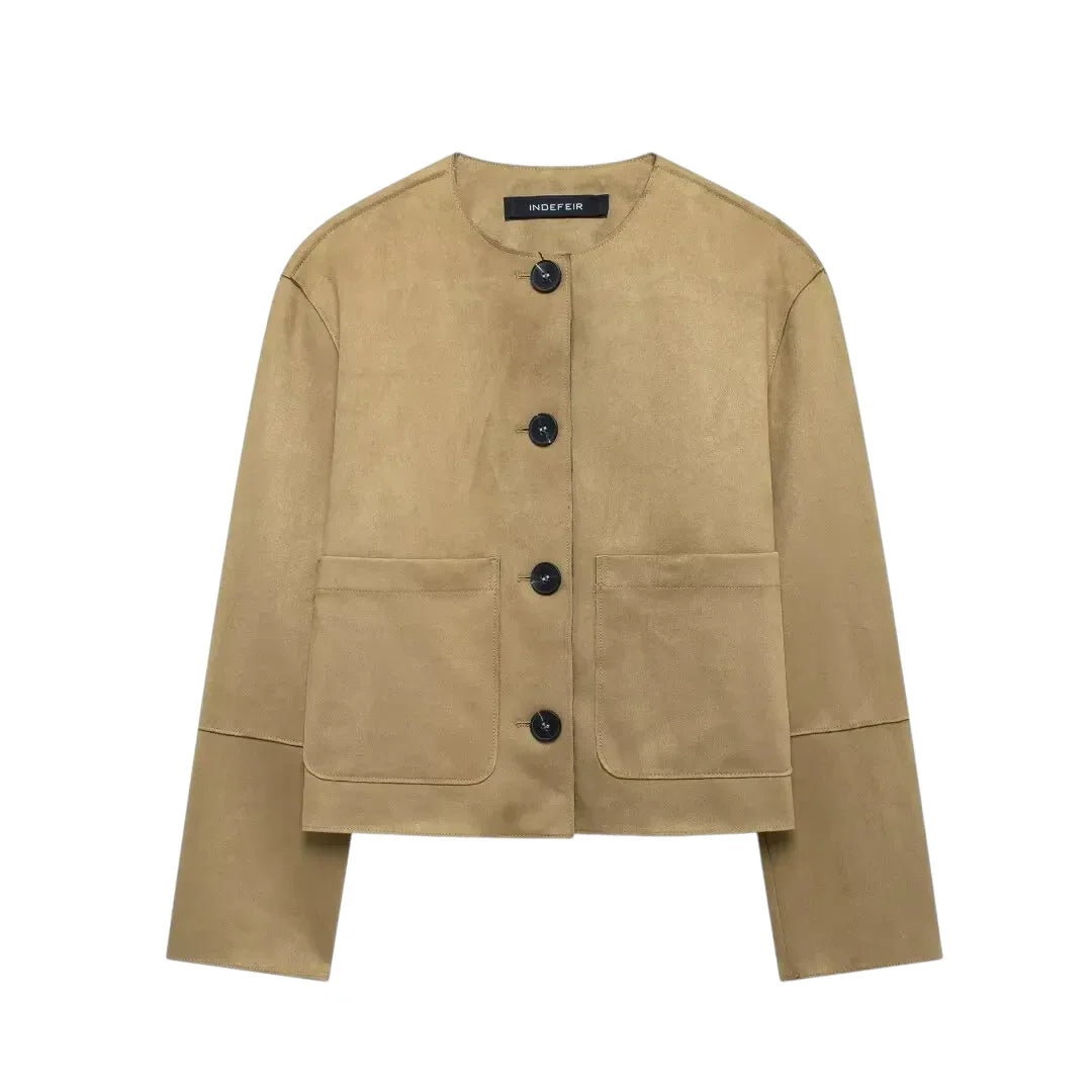 "Moderni naisten beige bleiseri, pitkät hihat, tyylikäs ja elegantti; täydellinen arkeen ja juhlaan."