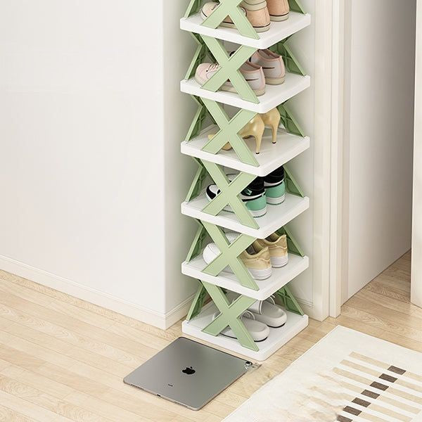 Modulært DIY skostativ i plast - detaljer om samling og brug, afrundede hjørner, robust konstruktion.