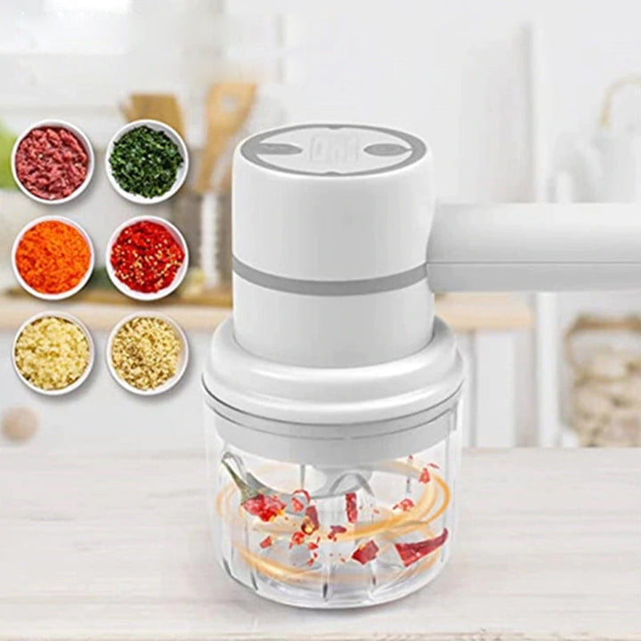 Multifunktionel 3-i-1 elektrisk blender, inkluderer piskeris, blender og hakker; sort bas, rustfrit stål.