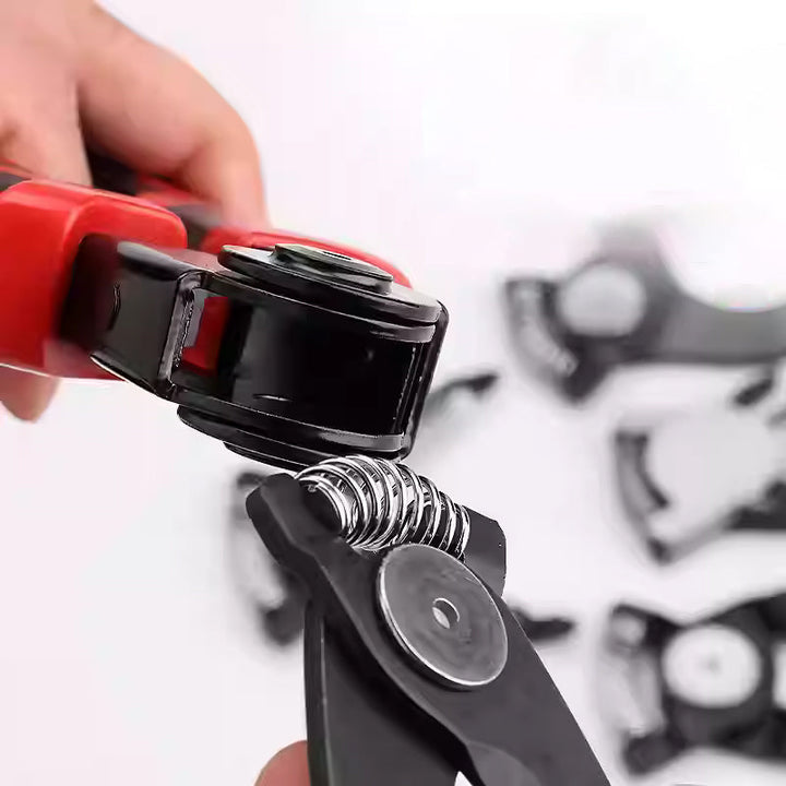 Multiværktøjssæt med 5 funktioner, skarpe klinger, ergonomisk tofarvet håndtag, kompakt og holdbart design.