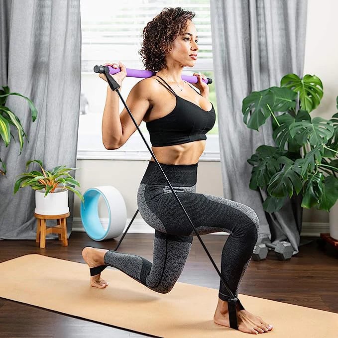 Monikäyttöinen Pilates Bar kotiharjoitteluun, joustava teräsrakenne, vaahtomuovipehmusteet, tekee koko kehon treenistä helppo