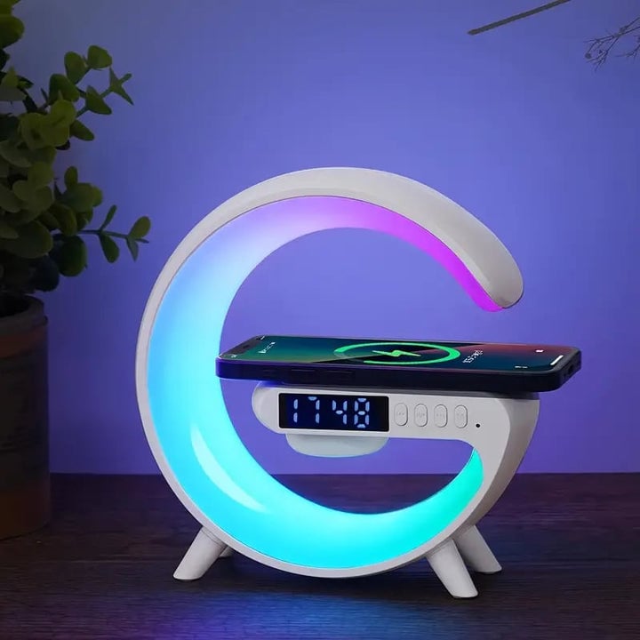 "Monitoiminen LED-langaton laturi ja kaiutin, moderni muotoilu, LED-valo, Bluetooth-kaiutin, langaton lataus."