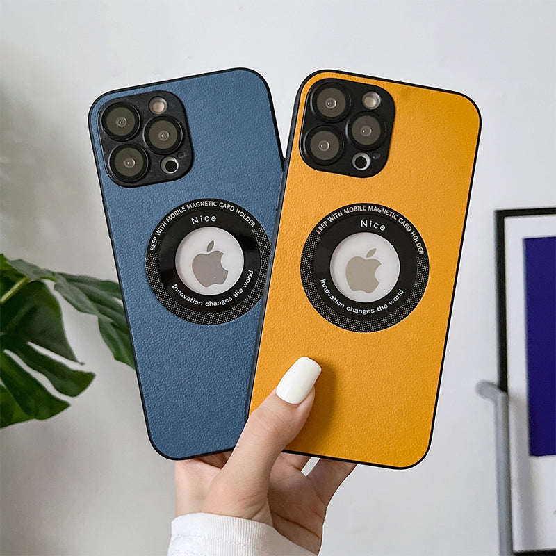Multifarvet magnetisk opladercover til iPhone, der kombinerer stilfuldt silikone og læder med problemfri beskyttelse.