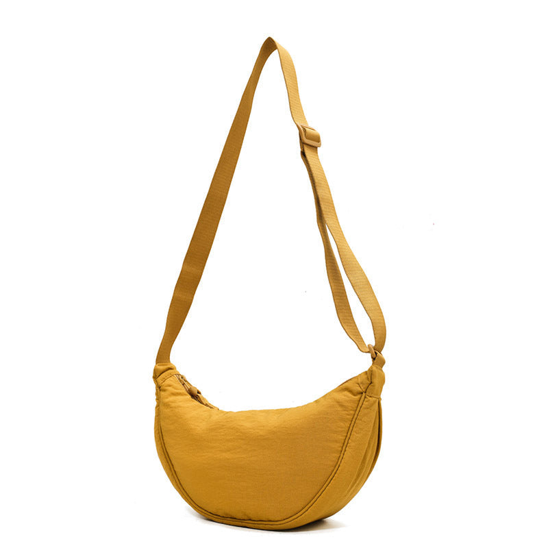 Flerfarvet halvrund taske med lynlås, dames modeaccessory, moderne nylon skuldertaske til hverdagsbrug.