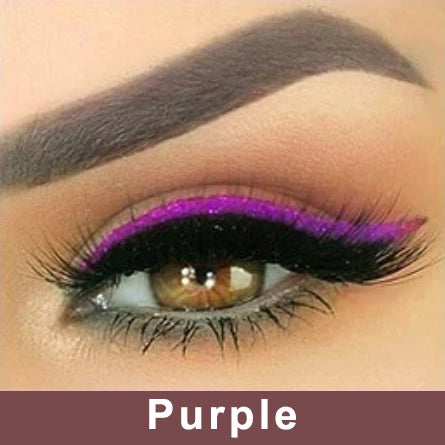 Moniväriset eyeliner- ja ripsitarrat aseteltuina kauniisti. Näyttävät, uudelleenkäytettävät, vedenkestävät ja unisex.