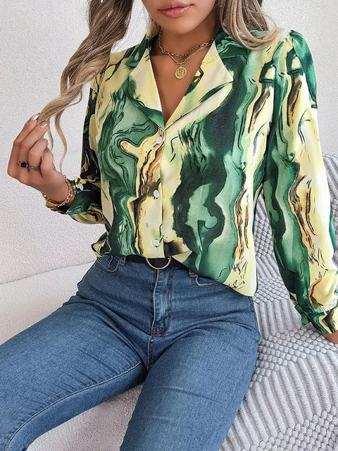 Bagside af dame T-shirt med marmormønster