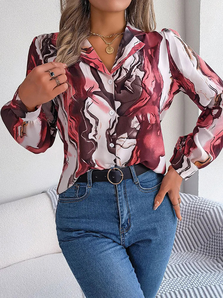 Dame T-shirt med marmormønster
