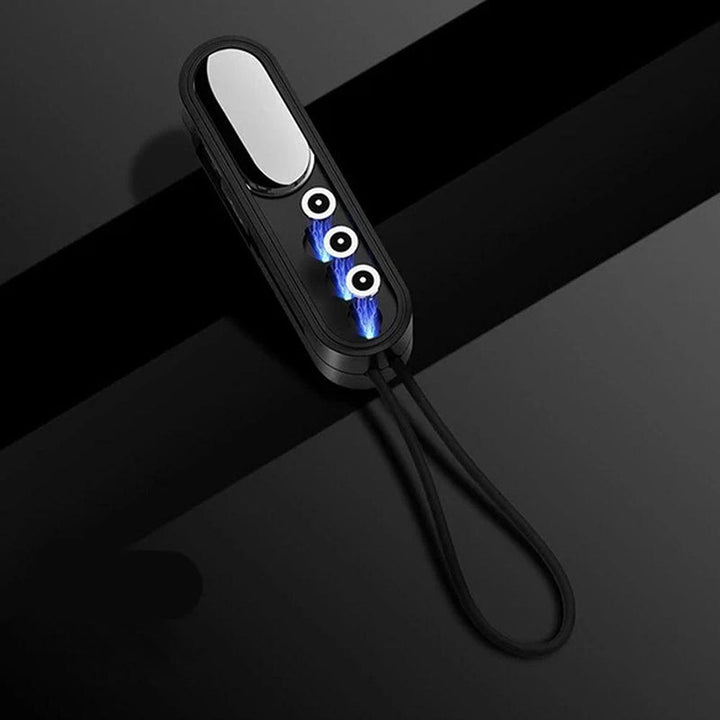 Musta 3-in-1 magneettinen latauskaapeli, kompaktin kokoinen, vaihdettavat liitännät iPhone, Android, Type-C laitteille.