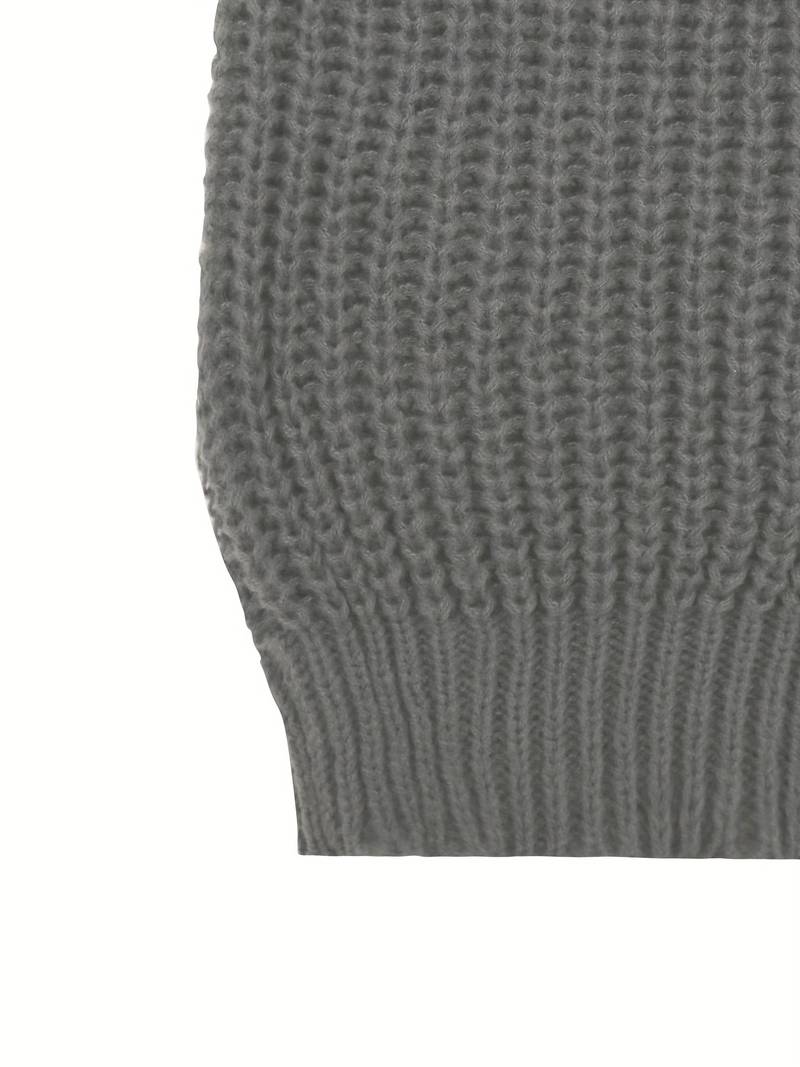 "Musta miesten klassinen neuletakki, pyöreä pääntie ja painikekki, elegantti ja ajaton design. Täydellinen tyylikkyys."