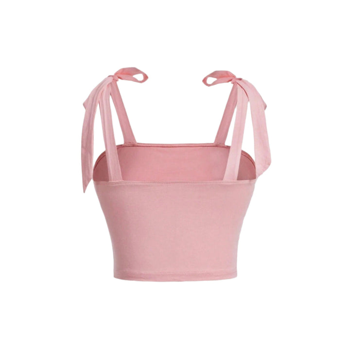 Sort flæse crop top til damer; bindesnore på skuldrene og kropsnær pasform; elegant og feminint look.