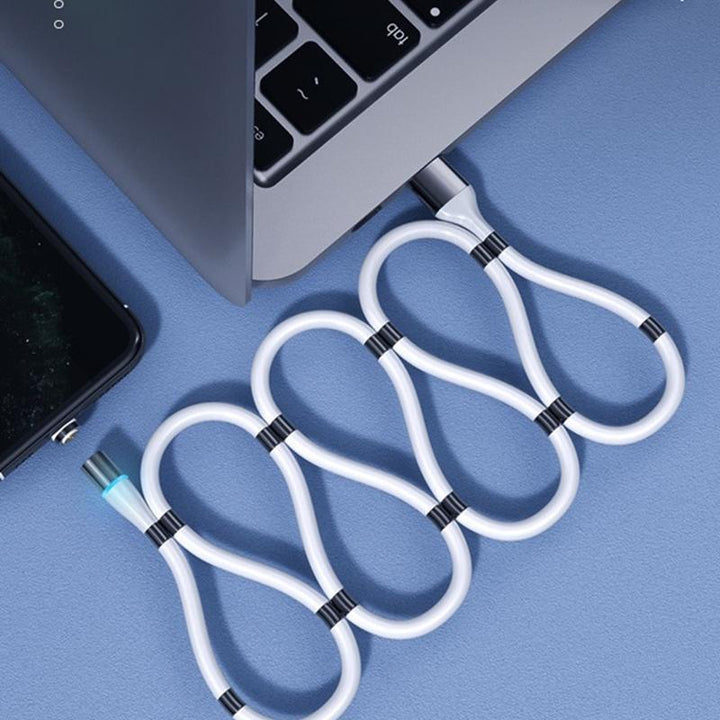 Magnetisk 3-i-1 opladningskabel i sort/hvid med moderne design, nem magnetisk forbindelse, 1m lang.