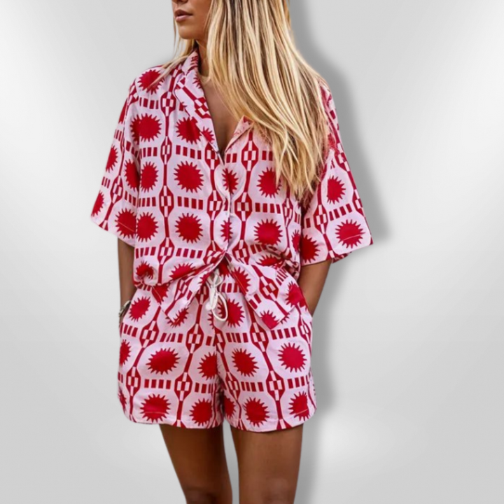 Dame 2-delt sommerdragt, let åndbar kvalitet, farverigt geometrisk mønster, behagelig og trendy stil.