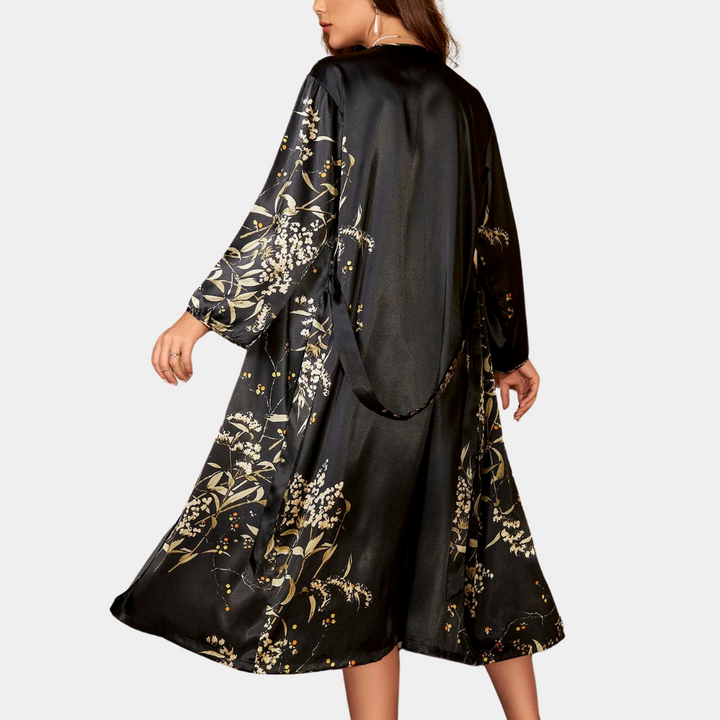 Dame 2-delt nattøj, flerfarvet, blødt stof, V-hals, elegant og behagelig pasform, åndbart.