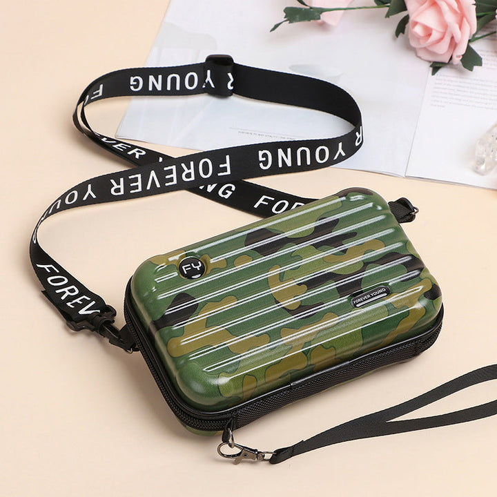 Dame PVC mini skuldertaske, stilfuldt og kompakt design, justerbare stropper, gul farve, luksus indvendigt.