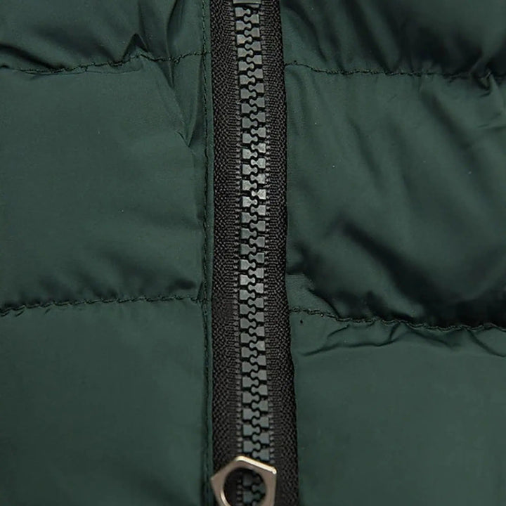 Dameparkacoat i slim-fit, med pelskrave, beige, varm og formsyet vinterjakke.