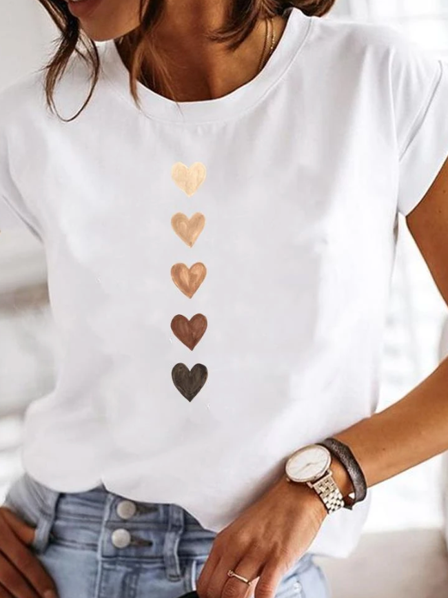 Dame T-shirt med moderne snit og farverigt print