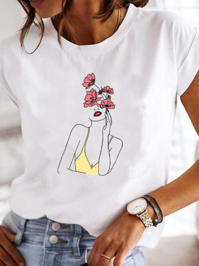 Dame T-shirt med moderne snit og farverigt print