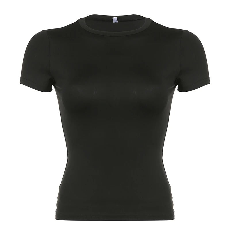 Dame crewneck slim-fit t-shirt flere farver, blødt og åndbart stof, flatterende og stilfuld pasform.