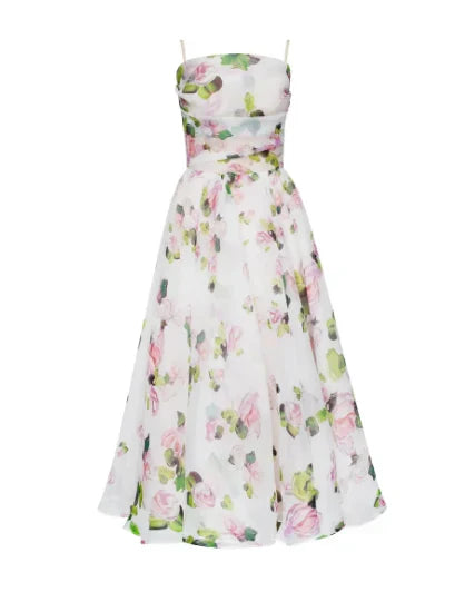 Dame sommerkjole med slipsprint, asymmetrisk snit, elegant og moderigtig.