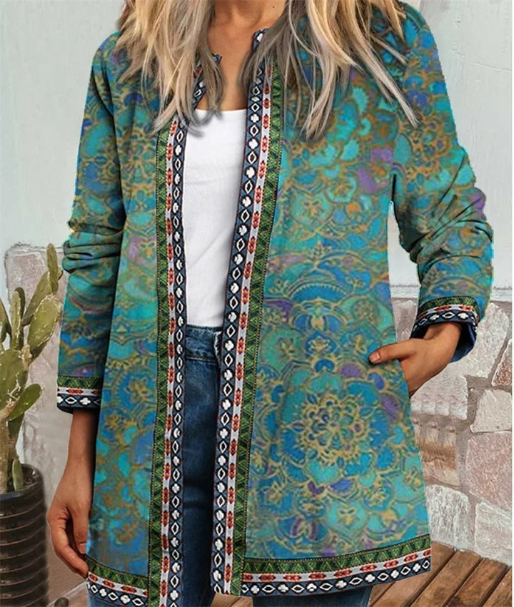 Dame etnisk lang cardigan, vintage-print, rund hals, sidelommer, blødt materiale, efterårsmode.