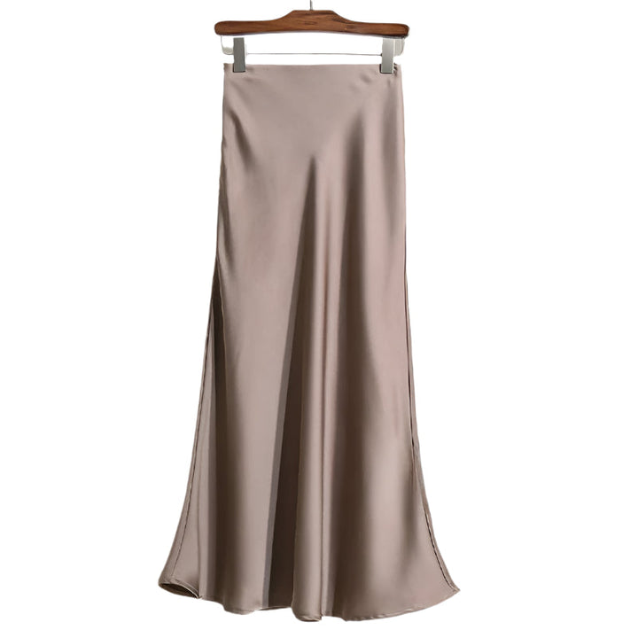Dame fishtail polyester satin nederdel, elegant og skinnende stof, høj talje, feminint udvidet kant.