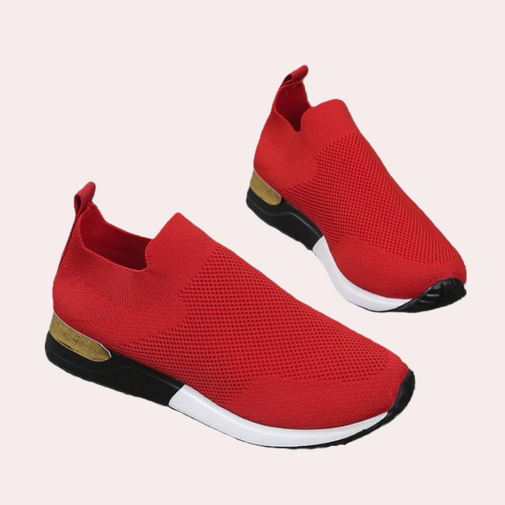 Dame åndbare slip-on sko, multifarvet design, minimalistisk og elegant udseende, behagelige til enhver lejlighed.